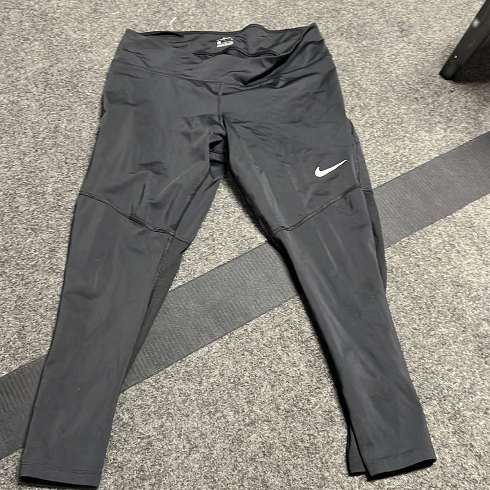 Nike Dri-fit ankle leggings